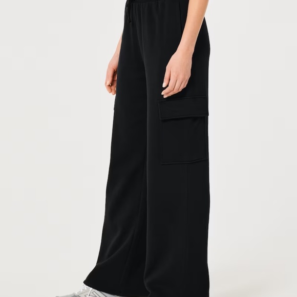 Hollister Cargo Sweatpants GILLY HICKS ACTIVE WIDE-LEG CARGO SWEATPANTS Size XS - Picture 2 of 5